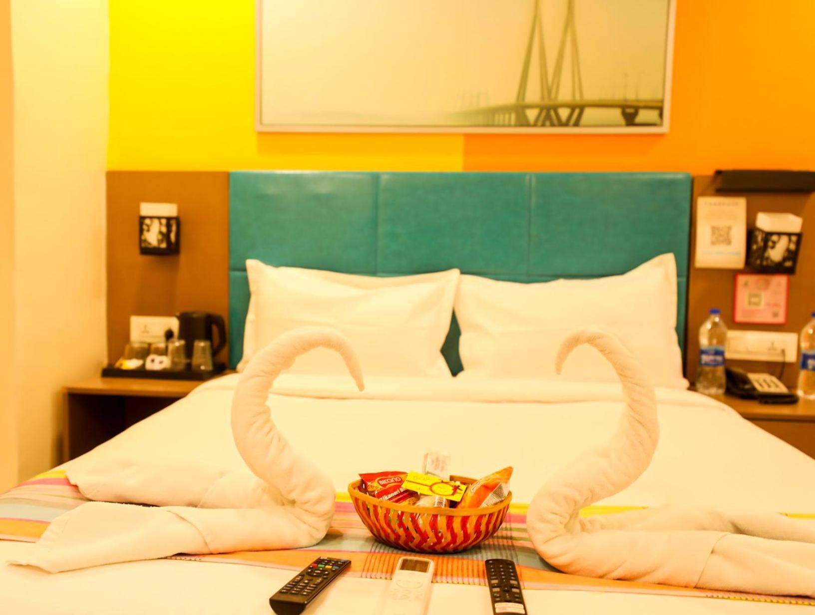 Hotel White Fields Hitec City, Хайдарабад Экстерьер фото
